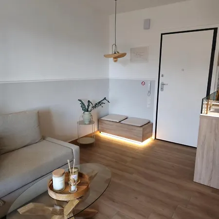 Cozy 2 Apartament *